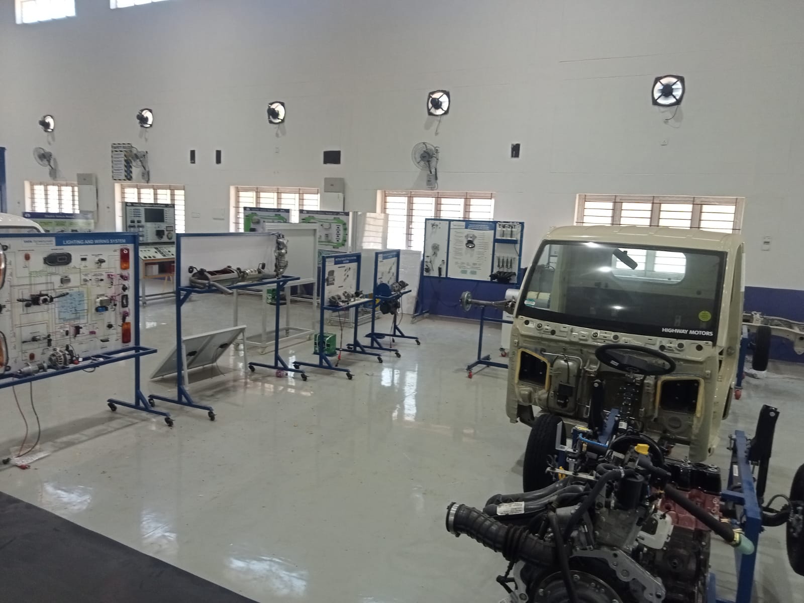 Industry 4.0 Centre of Excellence - Photo 28